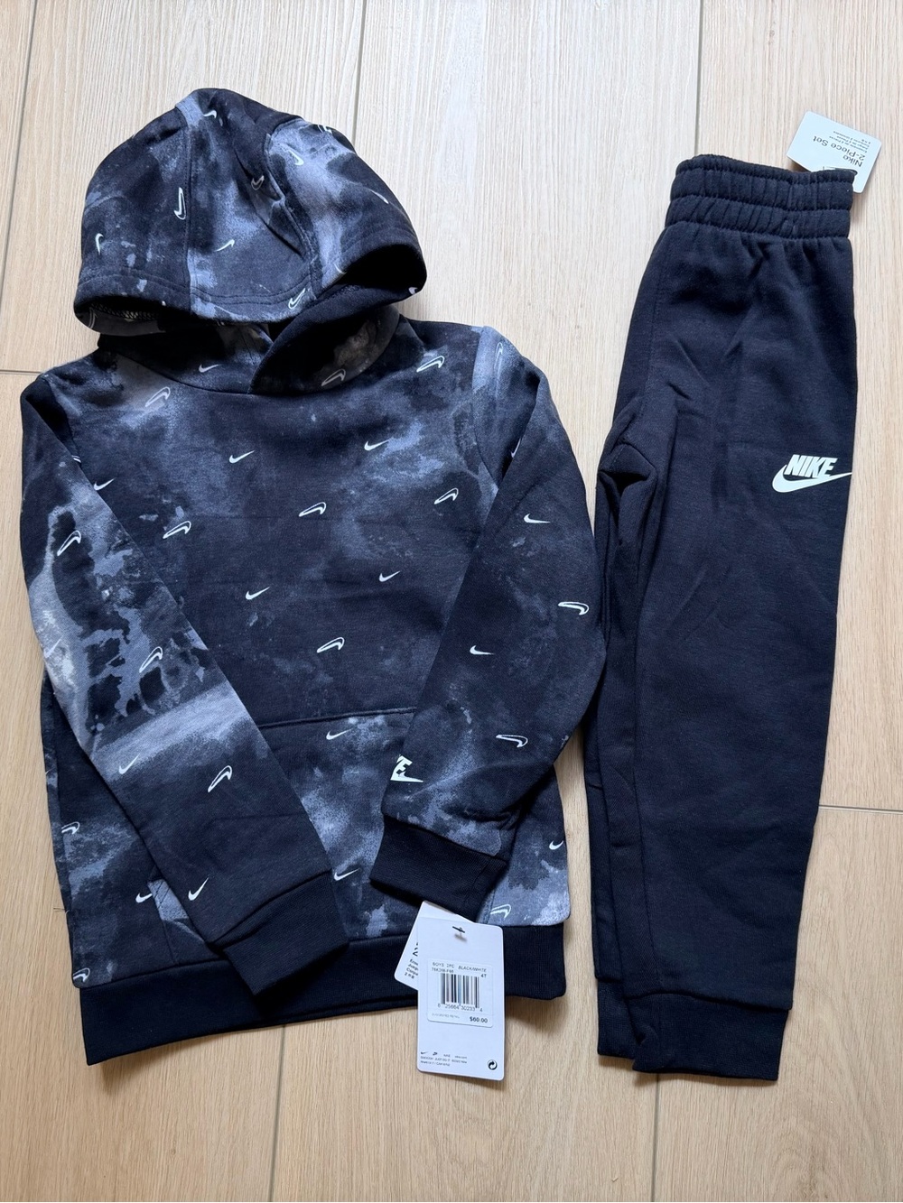 Boy’s Nike Hoodie & Jogger Set 4T